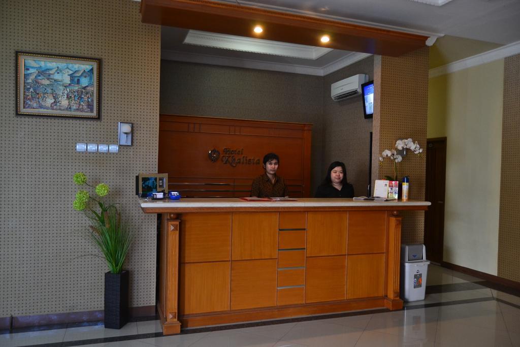 Hotel Khalista Пурвакарта Экстерьер фото