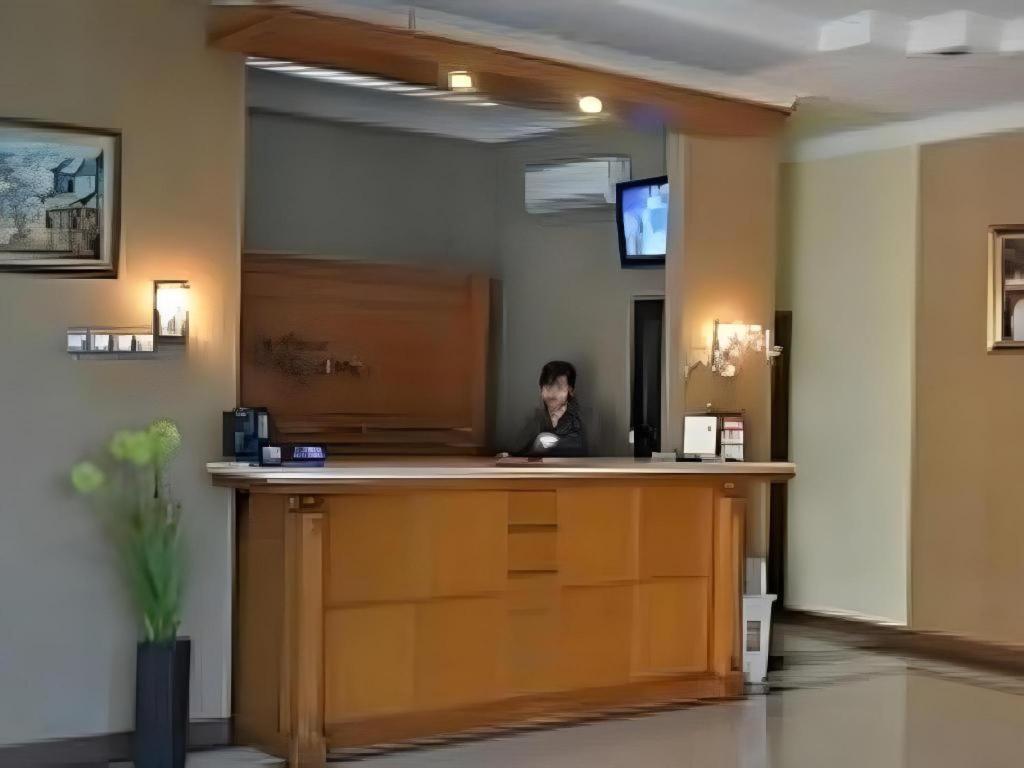 Hotel Khalista Пурвакарта Экстерьер фото