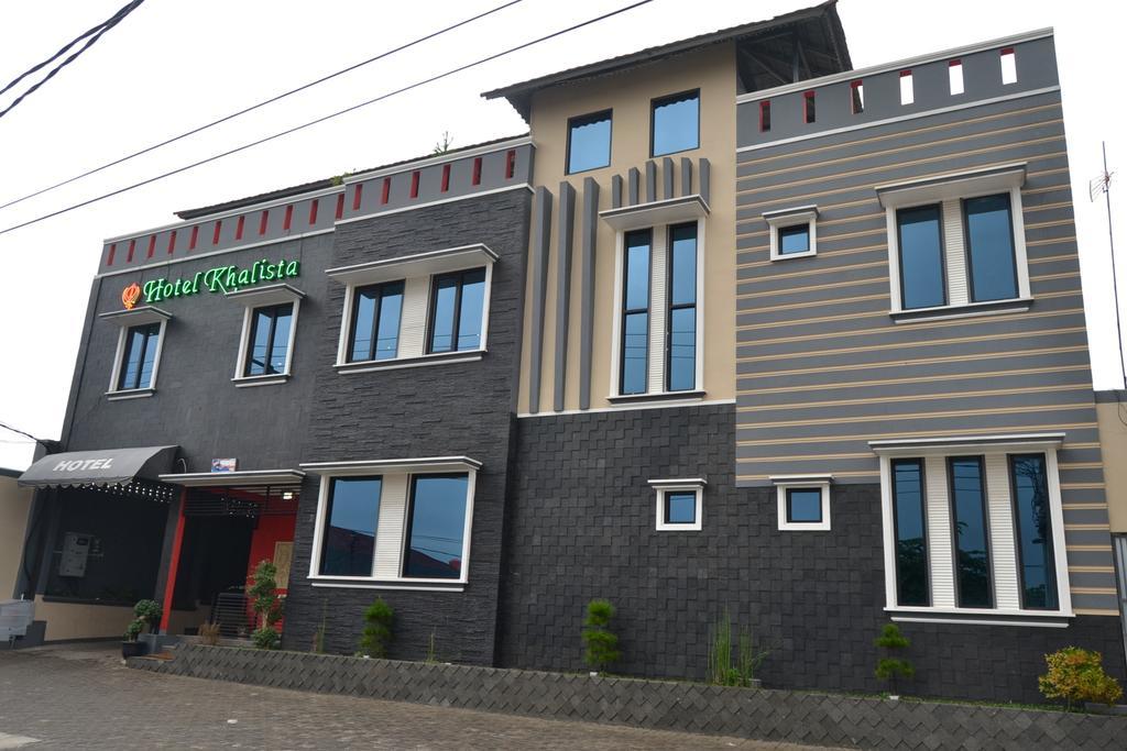 Hotel Khalista Пурвакарта Экстерьер фото